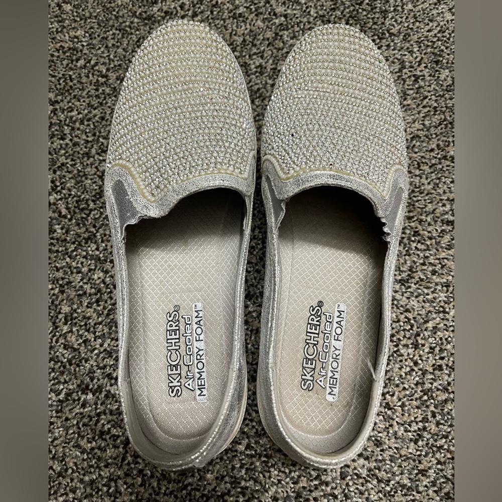 Skechers Air Cooled Memory Foam